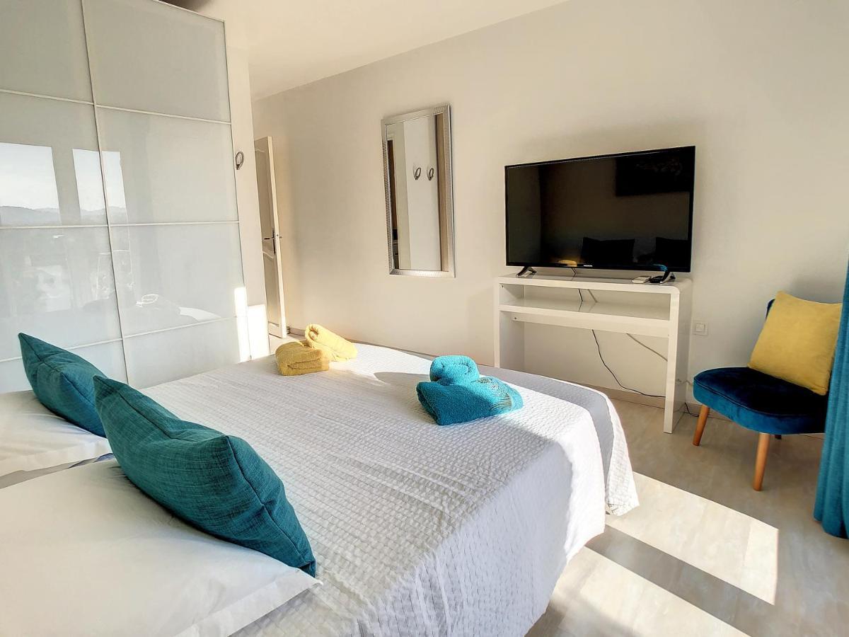 3 Bedrooms Villa Near Cannes - Pool & Jacuzzi - Sea View Мандельє-ла-Напуль Екстер'єр фото
