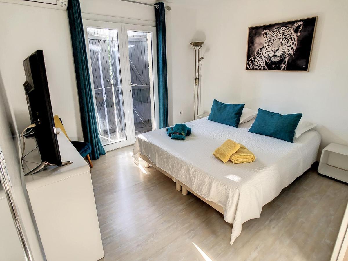 3 Bedrooms Villa Near Cannes - Pool & Jacuzzi - Sea View Мандельє-ла-Напуль Екстер'єр фото