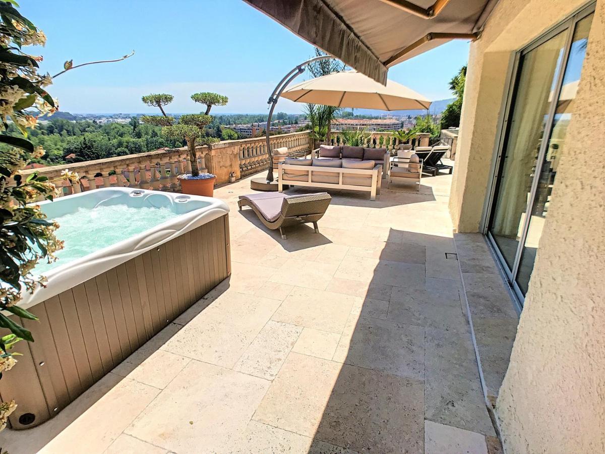 3 Bedrooms Villa Near Cannes - Pool & Jacuzzi - Sea View Мандельє-ла-Напуль Екстер'єр фото
