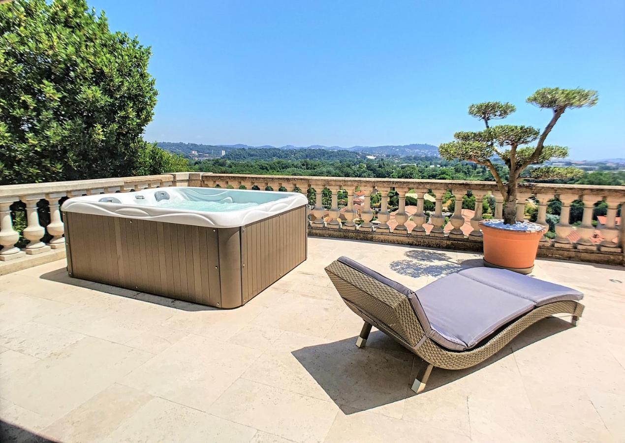 3 Bedrooms Villa Near Cannes - Pool & Jacuzzi - Sea View Мандельє-ла-Напуль Екстер'єр фото