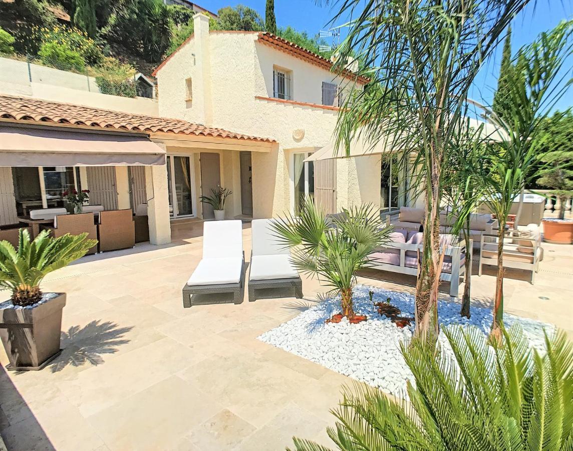3 Bedrooms Villa Near Cannes - Pool & Jacuzzi - Sea View Мандельє-ла-Напуль Екстер'єр фото