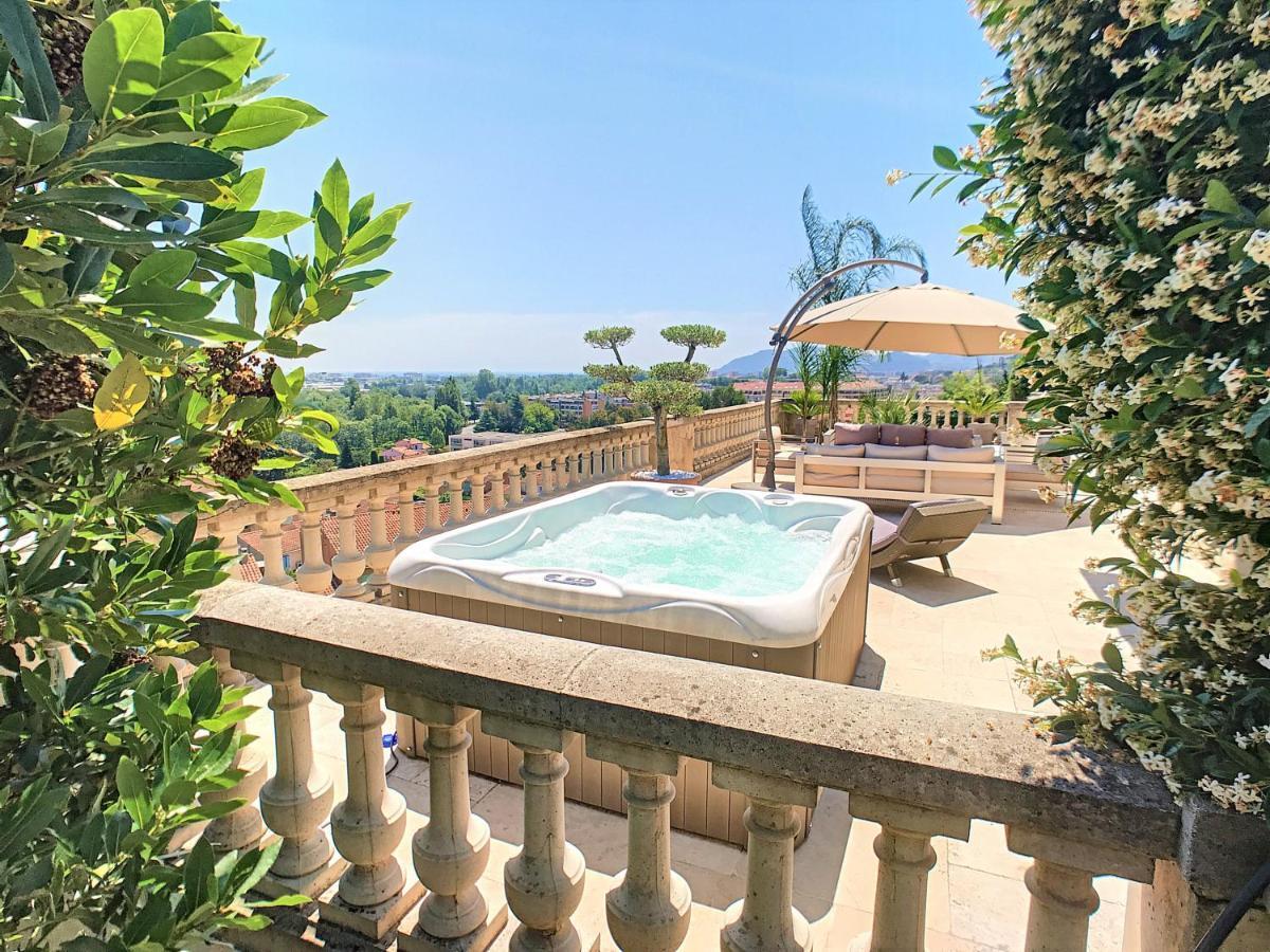 3 Bedrooms Villa Near Cannes - Pool & Jacuzzi - Sea View Мандельє-ла-Напуль Екстер'єр фото